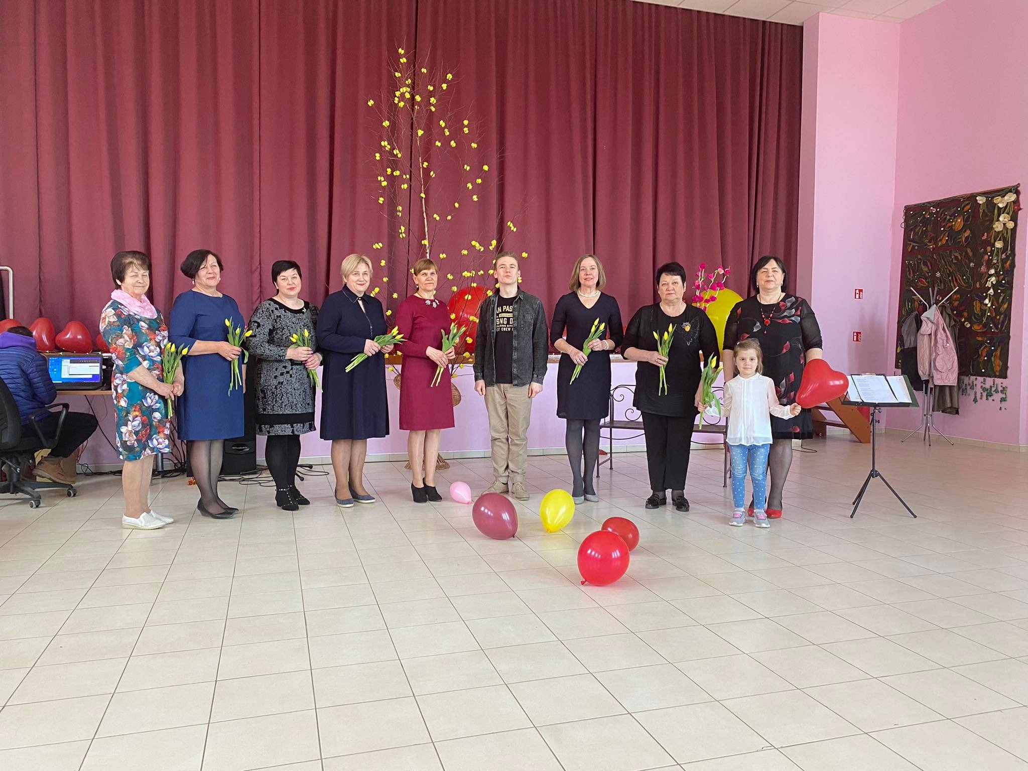 Read more about the article Balandžio  30 d. Širvintų kultūros centro Kiauklių filiale vyko koncertas, skirtas  Motinos dienai